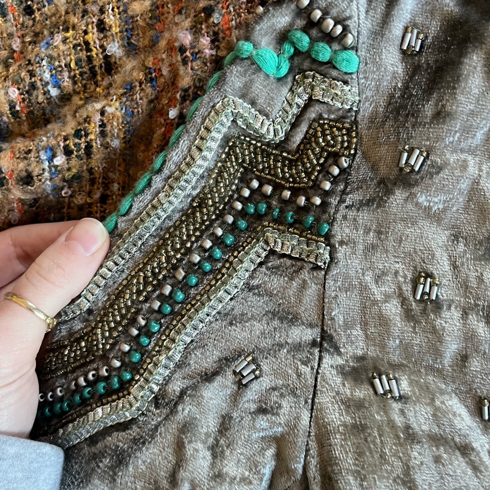 Embroidered Open Front Jacket - Picture 3 of 9